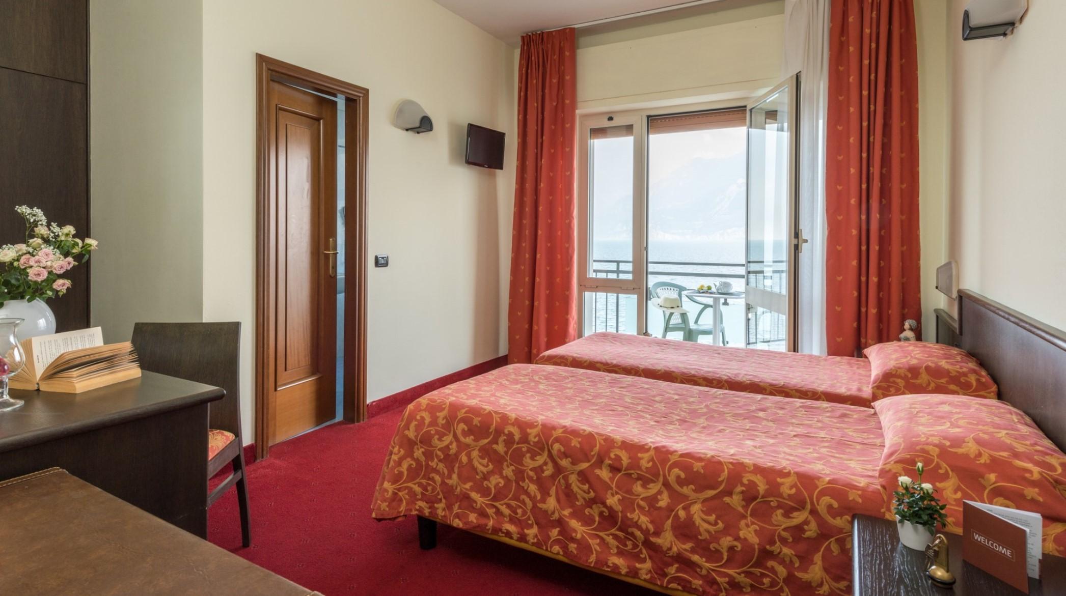 Hotel Drago Brenzone sul Garda Ngoại thất bức ảnh