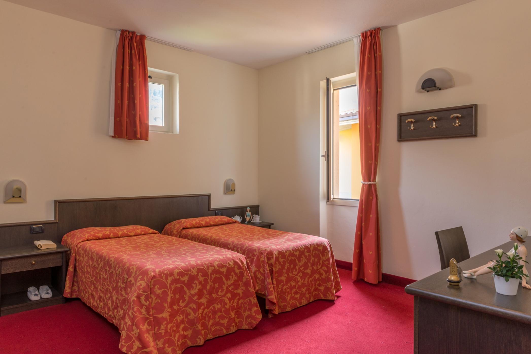 Hotel Drago Brenzone sul Garda Ngoại thất bức ảnh