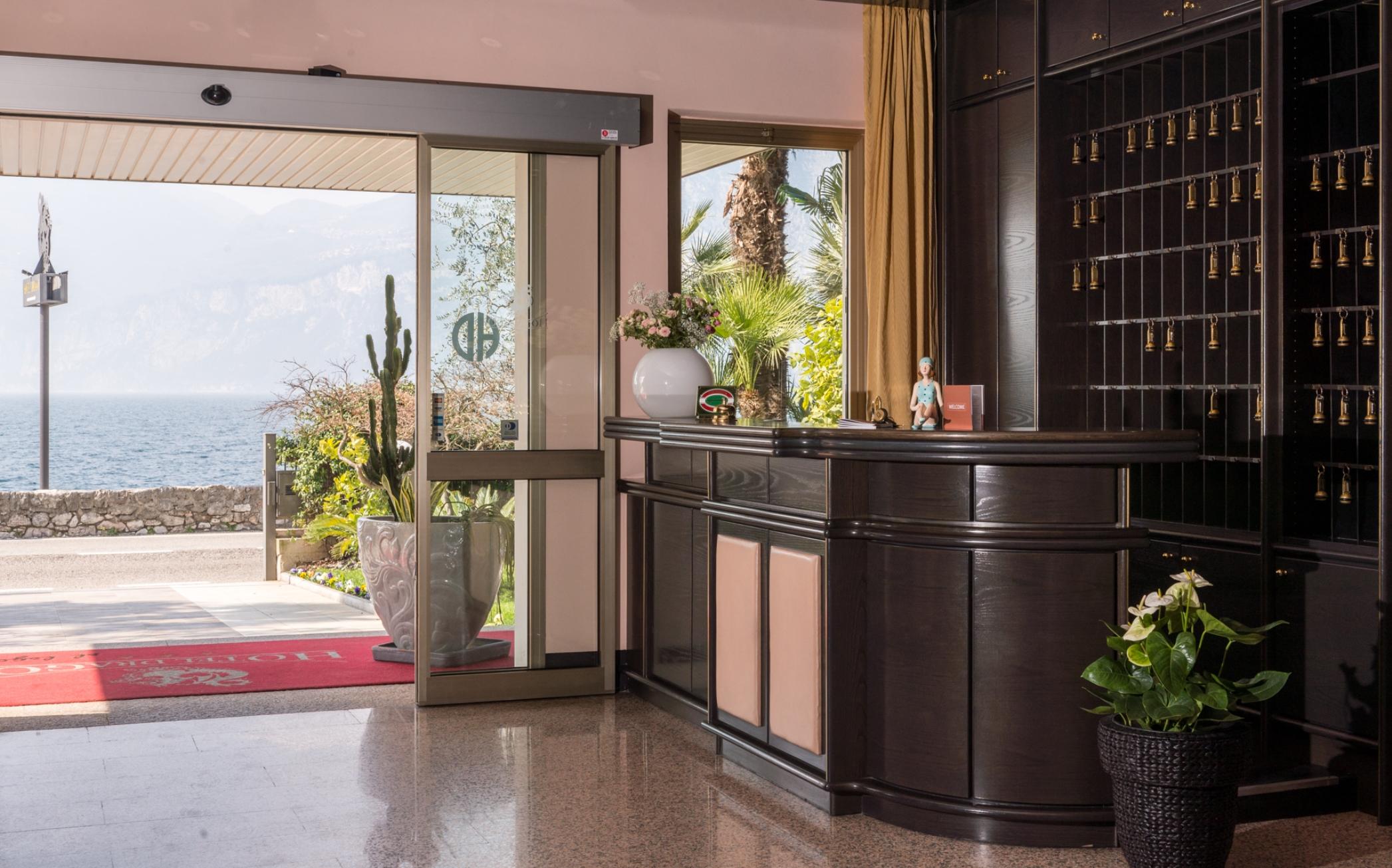 Hotel Drago Brenzone sul Garda Ngoại thất bức ảnh