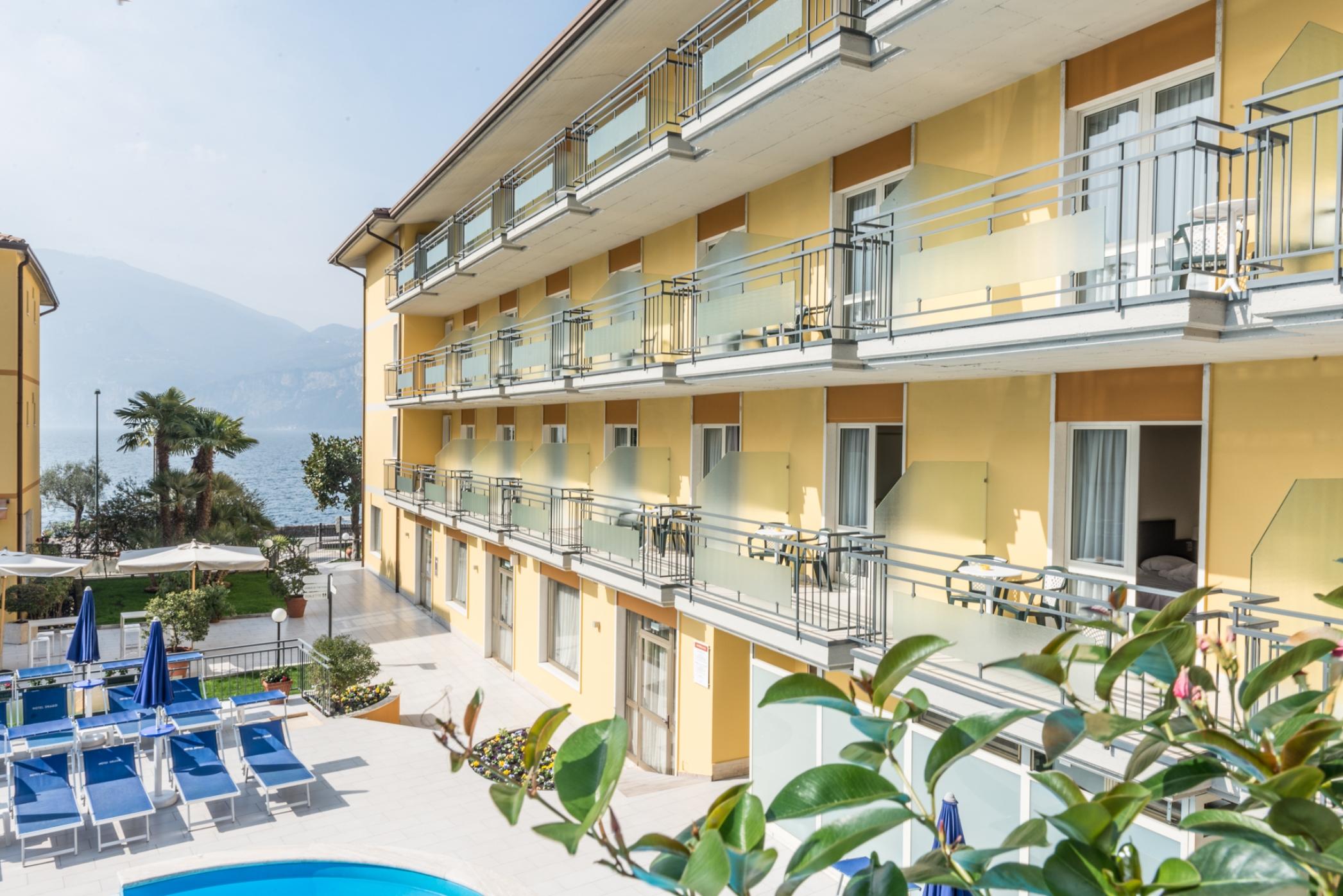 Hotel Drago Brenzone sul Garda Ngoại thất bức ảnh
