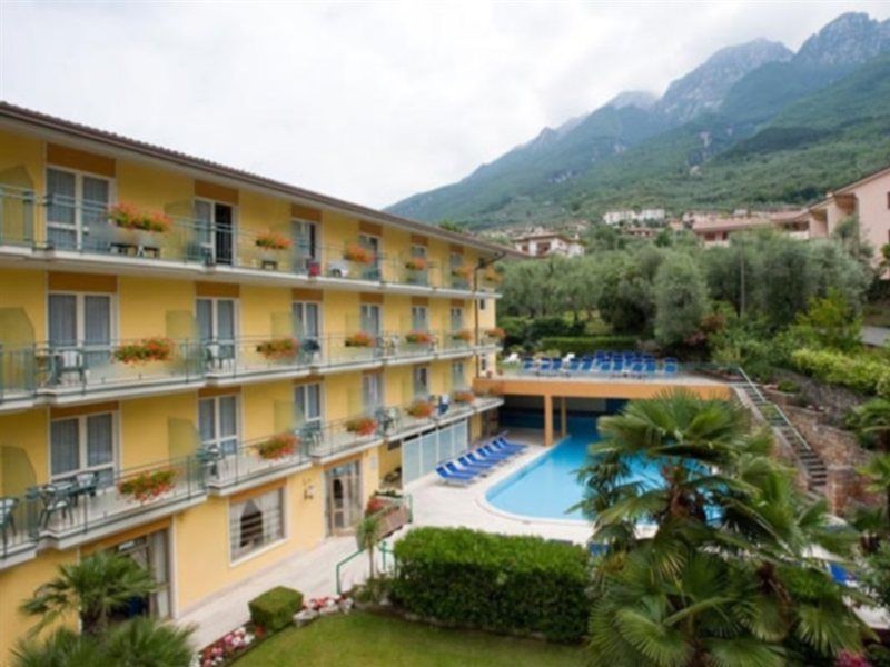 Hotel Drago Brenzone sul Garda Ngoại thất bức ảnh