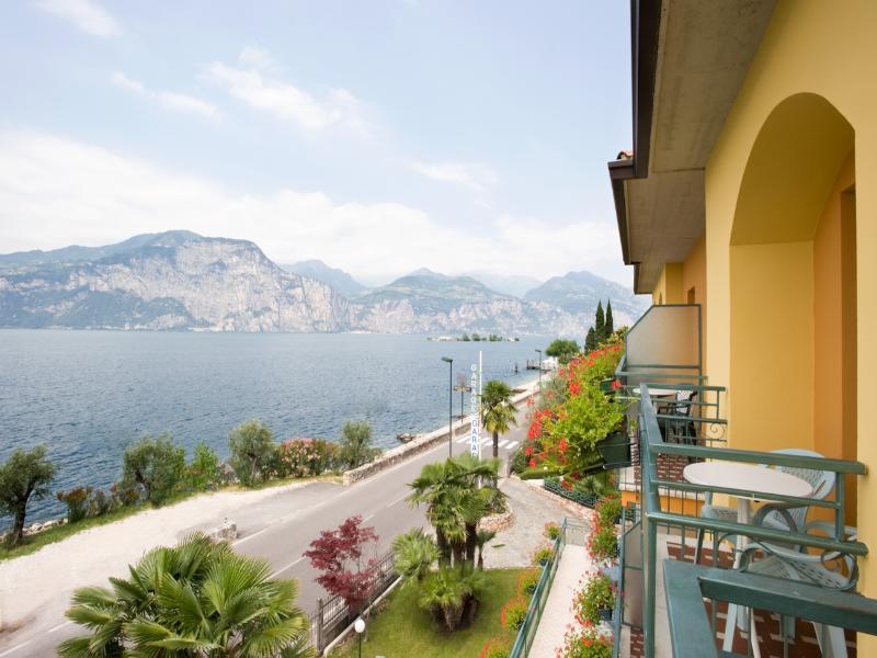 Hotel Drago Brenzone sul Garda Ngoại thất bức ảnh